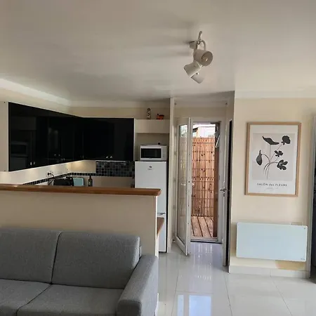 Le Petit Paradis * גוז'אן-מסטרה